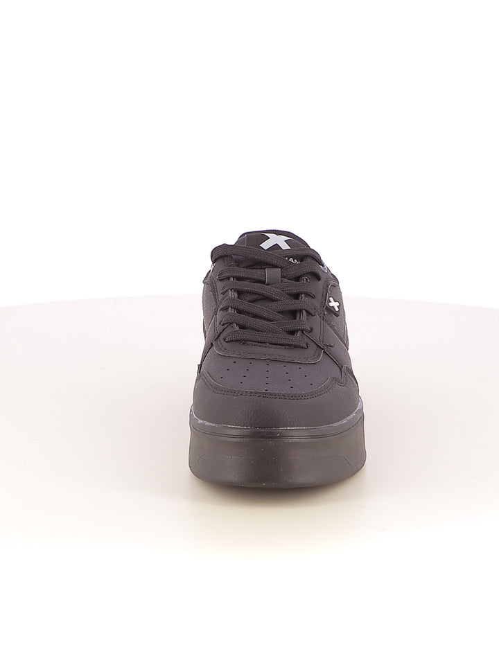 Sneakers stringate donna XTI 144535 nero | Costa Superstore